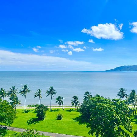 Acacia Court Hotel Cairns Exteriör bild