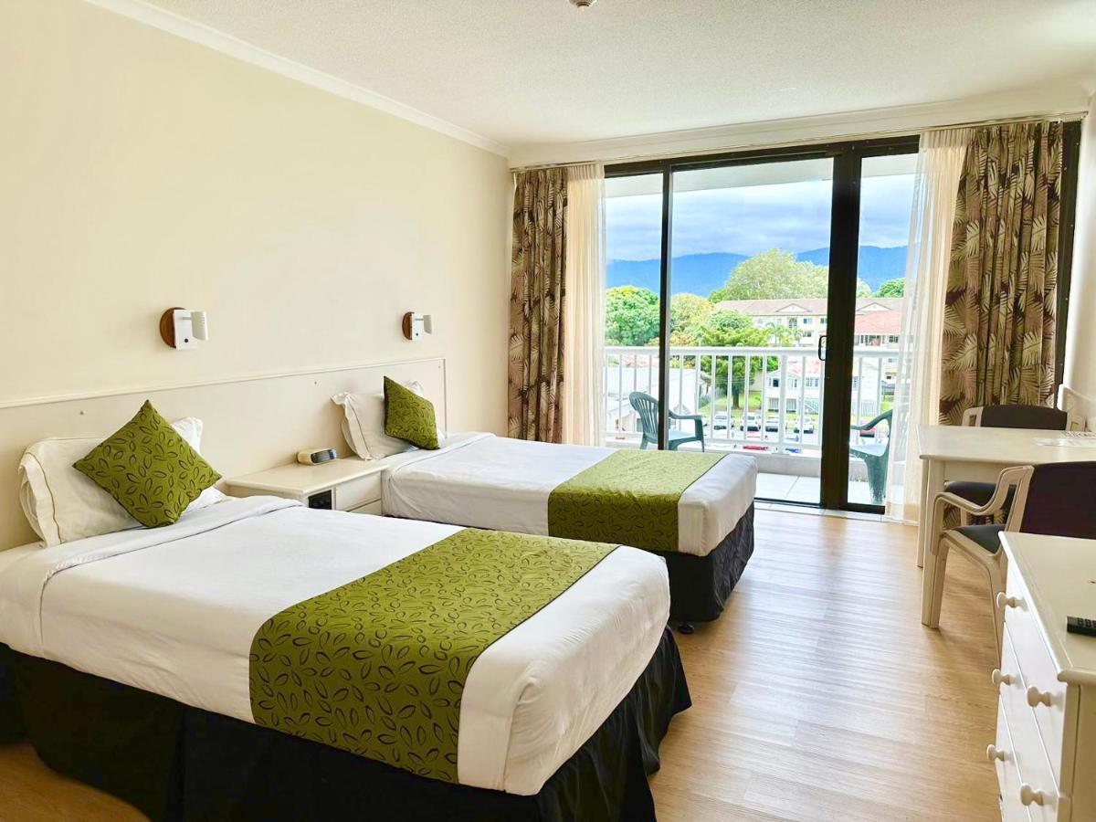 Acacia Court Hotel Cairns Exteriör bild