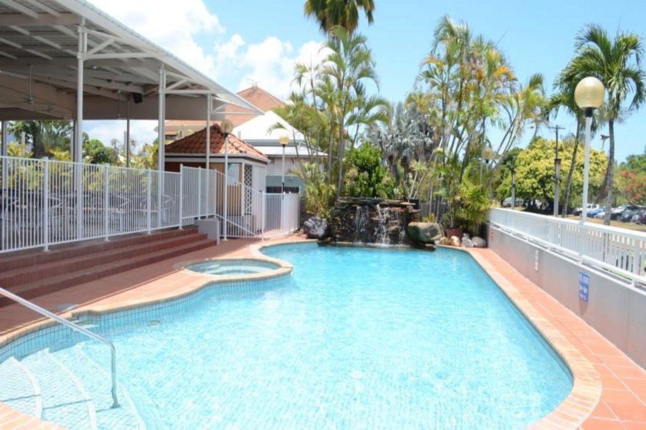 Acacia Court Hotel Cairns Exteriör bild