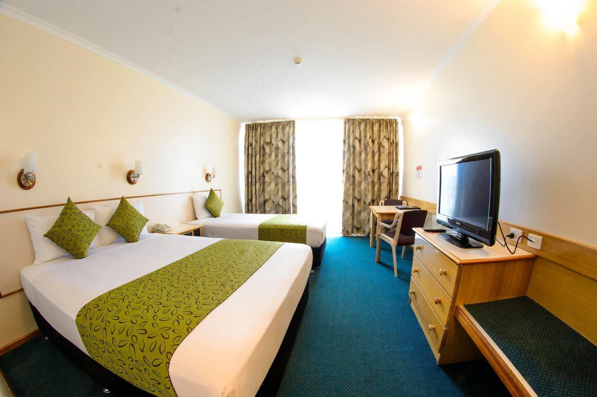 Acacia Court Hotel Cairns Exteriör bild